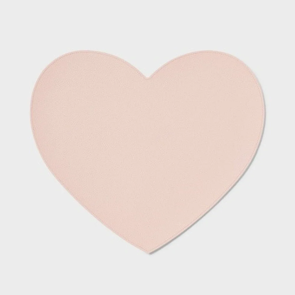 NEW Heart Shaped Placemats Charge Pink Target Threshold New